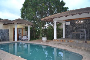 Utomhuspool