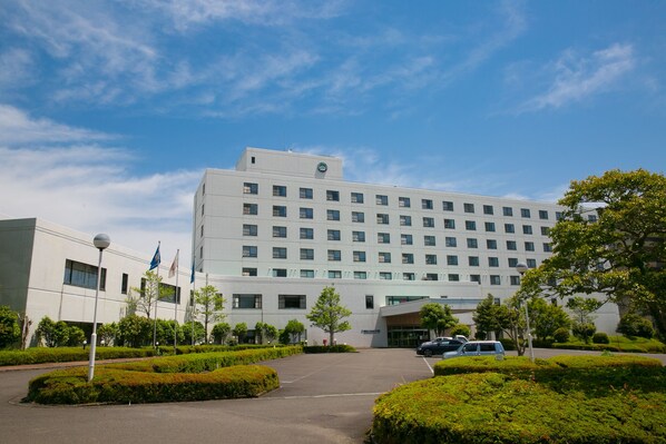 施設の正面
