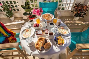 Breakfast area