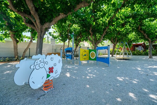 Children's play area - outdoor