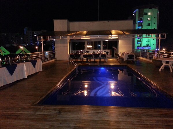 Piscina all'aperto