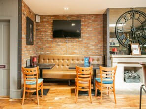 Bar (in der Unterkunft)