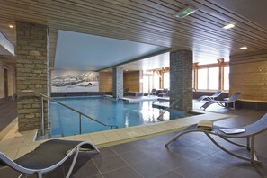Exercise/lap pool