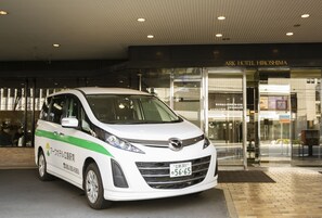施設の正面