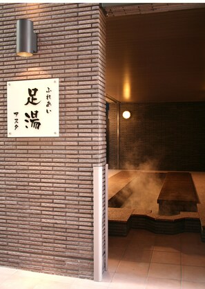 屋内スパ浴槽