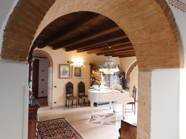 Hall