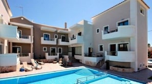 Utomhuspool