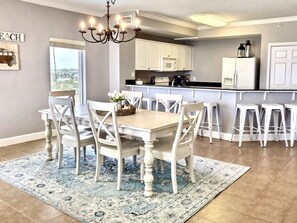 plenty of dining seating