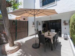 Vacation letting with private terrace, San Pedro