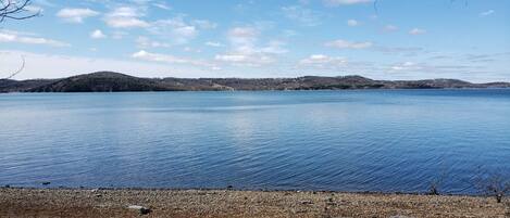 Beach Front-Table Rock Lake