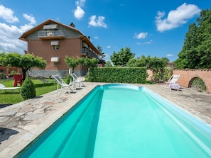 Cloud, Sky, Plant, Property, Water, Building, Azure, Tree, Swimming Pool, House