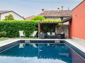 Water, Plant, Sky, Property, Furniture, Swimming Pool, Building, Chair, Azure, Shade