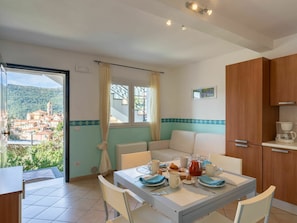 Zimmer, Eigentum, Gebäude, Möbel, Interior Design, Haus, Fussboden, Grundeigentum, Decke, Zuhause