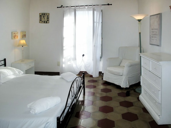 PiÚce, Meubles, Lit, Propriété, Sol, Chambre, Drap De Lit, Cadre De Lit, Design Intérieur, Bùtiment