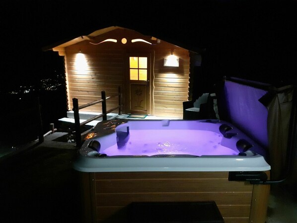 Fenster, Schwarz, Lila, Gebäude, Schwimmbad, Holz, Haus, Schatten, Schwimmbad, Rechteck