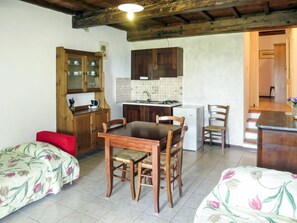 Propriété, PiÚce, Bùtiment, Meubles, Maison, Chalet, Design Intérieur, Immobilier, Sol, Plafond