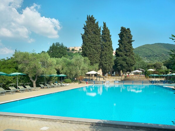 Piscine, Propriété, Loisir, Recours, Vacances, Ville Resort, Immobilier, Arbre, Été, Maison