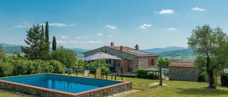 Sky, Cloud, Plant, Nature, Tree, Building, Natural Landscape, Land Lot, Swimming Pool, Shade