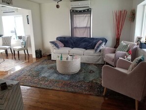 Yes this couch is comfy,ask my wife.She sits hear while I clean the house!😬