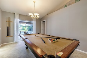Pool table