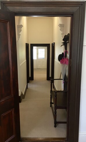 passage into kitchen and bedrooms