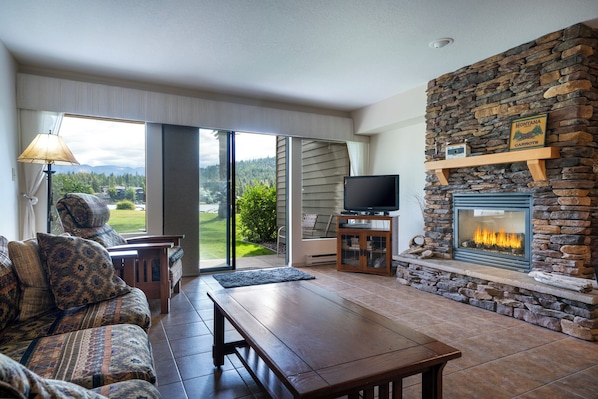 Get cozy and enjoy the fire | Main Level