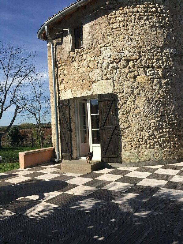 Exterior detail