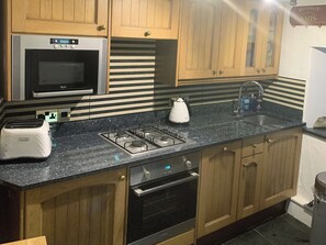Kitchen | Fisherman’s Cottage, Barbican, Plymouth