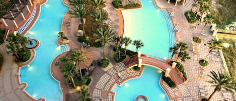 The 13,000 sq. ft. pool has zero entry, ocean views and beach access.