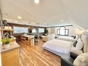 Spacious studio area perfect for any type of group. 
