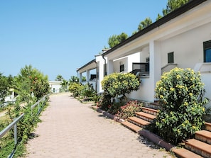 Propriété, Maison, Immobilier, Domicile, Bâtiment, Botanique, Chalet, Arbre, Zone Résidentielle, Arbuste