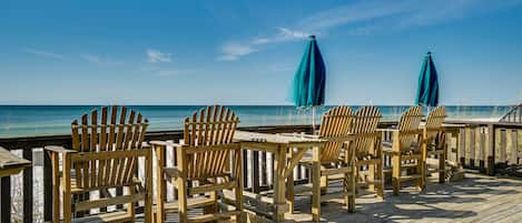 Community patio overlooking the beach.