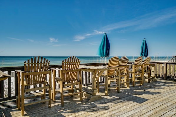 Community patio overlooking the beach.