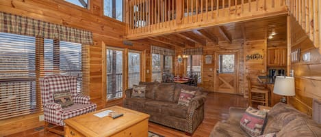 Living Room with beautiful mountain view