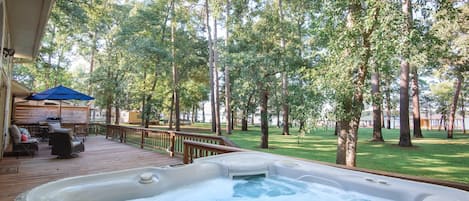 Hot Tub available September-April