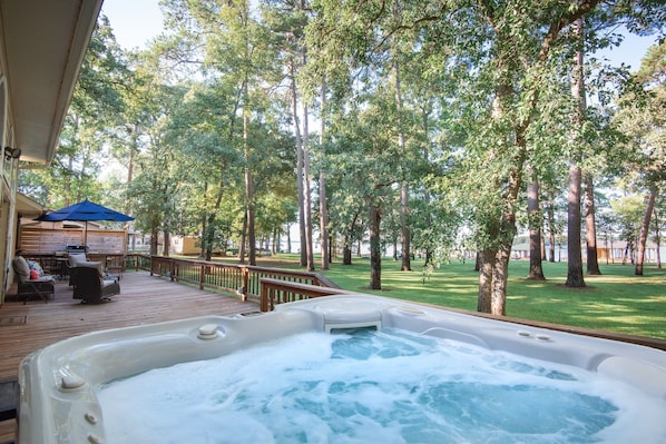 Hot Tub available September-April