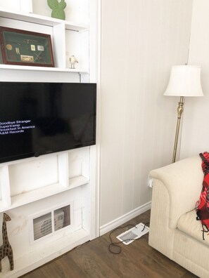 Living room - satellite TV included