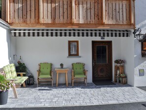 Haus, Gebäude, Eigentum, \"Stadt, Zimmer, Zuhause, Fassade, Die Architektur, Möbel, Holz