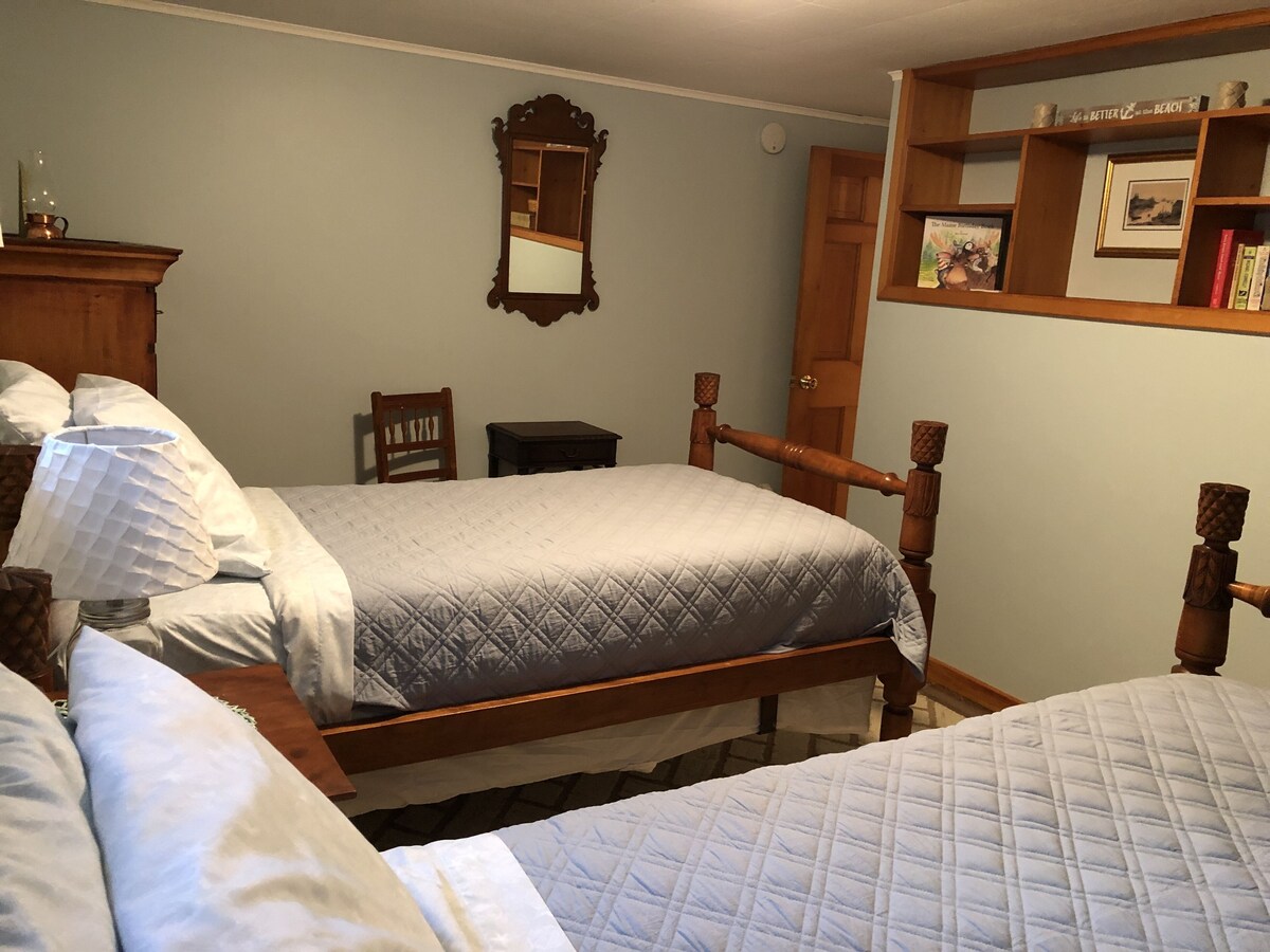 2 bd, 1.5 bath, king bed, hiking & puffin cruise nearby, fire pit