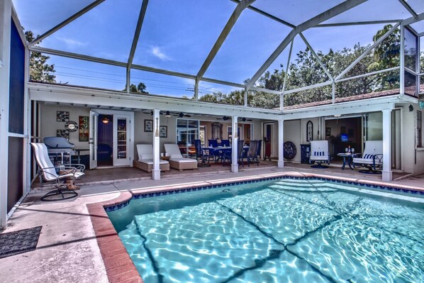 Hang out under the canopy in the shade or get your tan on in the sunshine....up to you!
