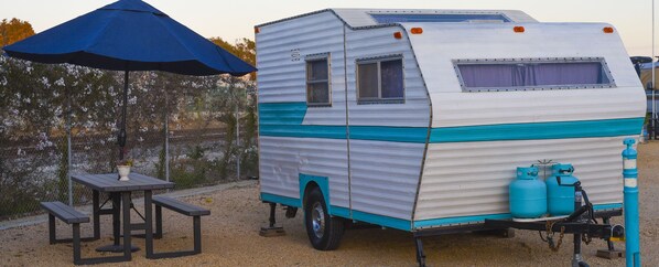 The Vintage Camper at Waypoint Ventura