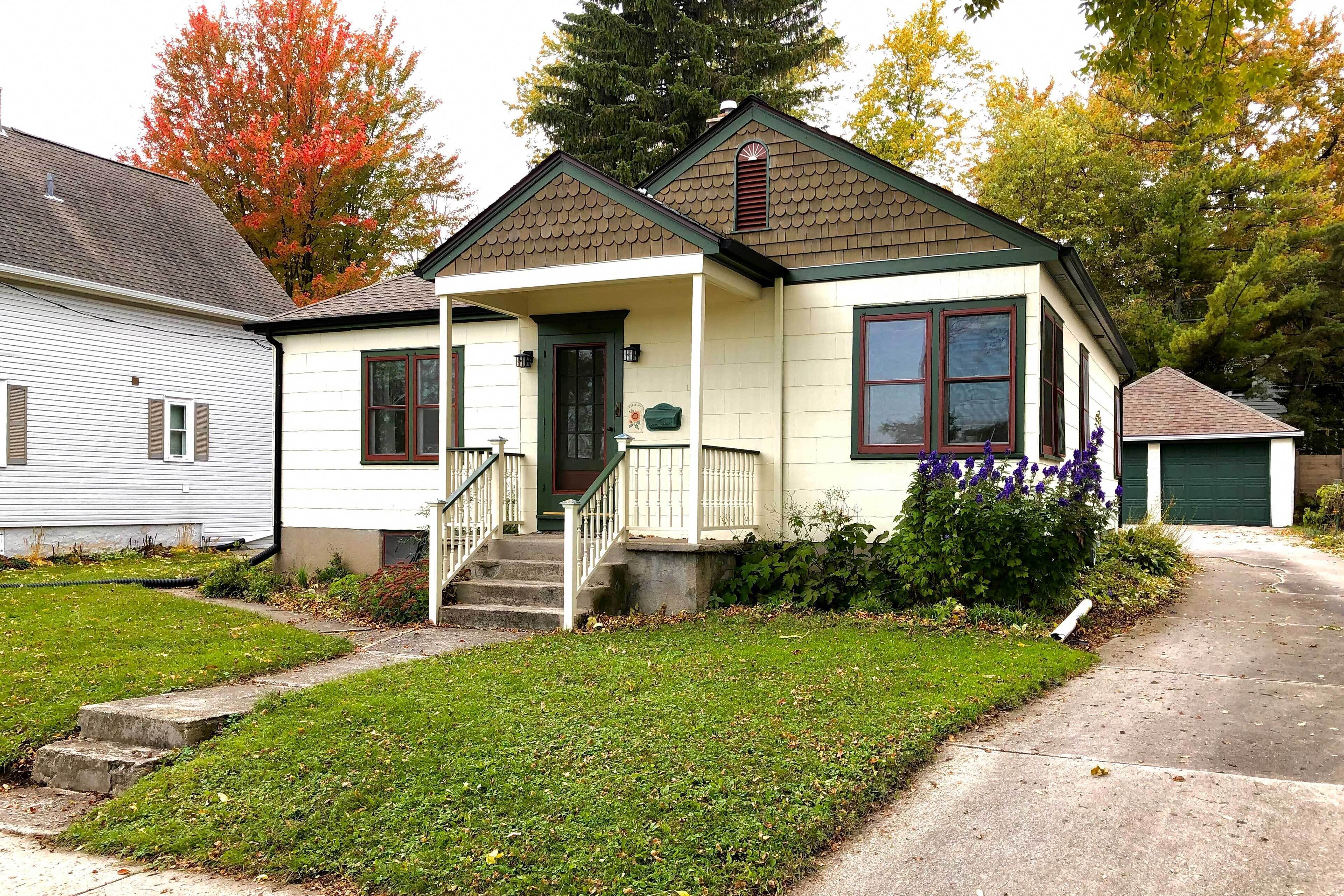 This 2-bedroom, 1-bath home resides in the small town of Cedarburg!