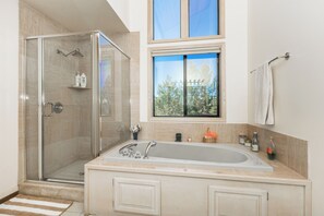 Bathroom #4 - Private Master Full En-Suite with Double Vanity and Jacuzzi Tub