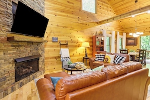 Living Room | 65" Smart TV | Newly Refurbished | High-Speed Internet