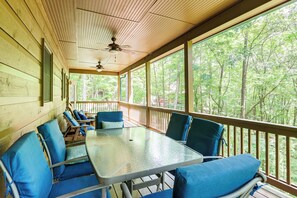 Rear Top Deck | Private Dining w/ Lake Views | Five-Burner Grill