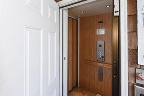 Elevator