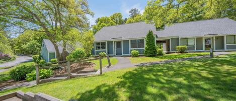 BBUCK - Middlecott Village a Ocean Edge