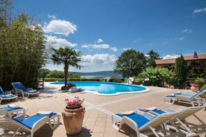 Villa for rent in lake district of Rome