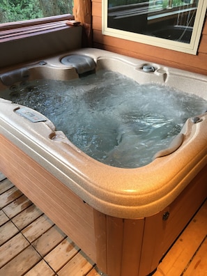 Private hot tub 