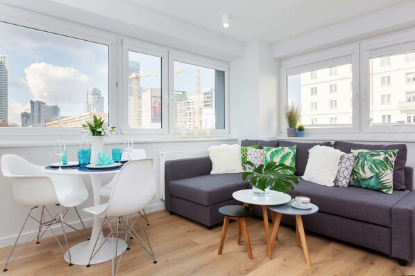 Unwind on the comfortable sofa that can be converted into double bed.